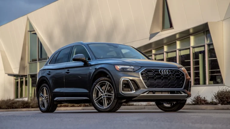 „Audi Q5“ ir „A7 PHEV“ atšaukti dėl gaisro