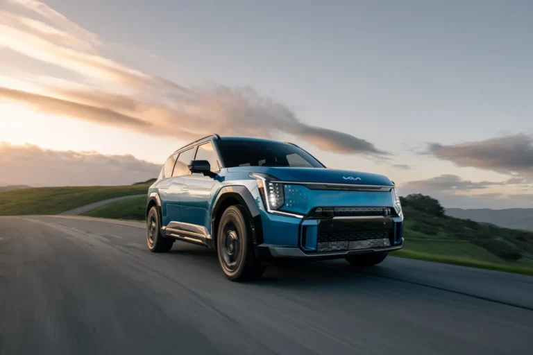 „Kia EV“ pirmąjį ketvirtį gaus „Tesla Supercharger“, adapterius – 2025