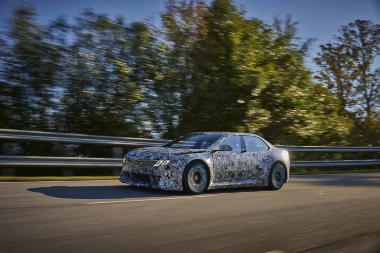 BMW „Heart of Joy Control“ modulis siurbia EVS