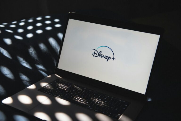 Kaip transliuoti „Disney Plus“ per „Discord“?