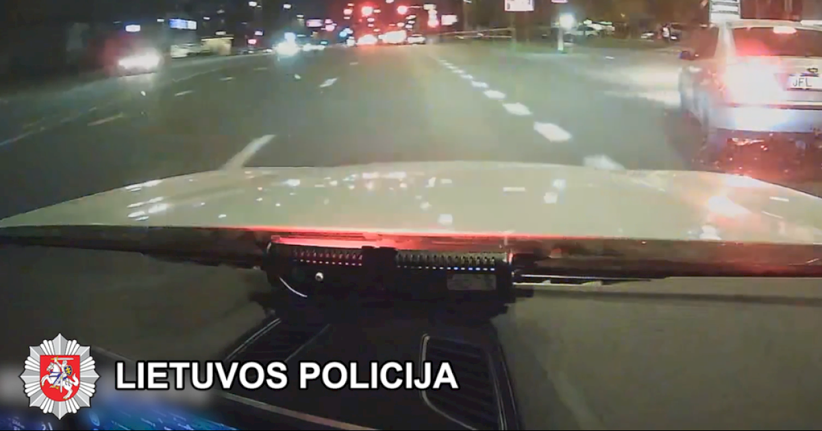 Mėginimas išvengti pareigūnų Vilniaus gatvėse baigėsi griežta nuobauda (video)