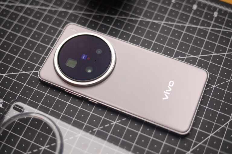 vivo X200 Pro apžvalga: DSLR kišenėje!
