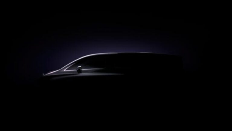 „Mercedes-Benz“ demonstruoja naujos kartos elektrinius furgonus, įskaitant prabangų modelį JAV