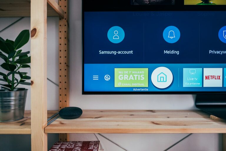 Kaip prijungti „iPhone“ prie „Samsung“ televizoriaus: žingsnis po žingsnio vadovas