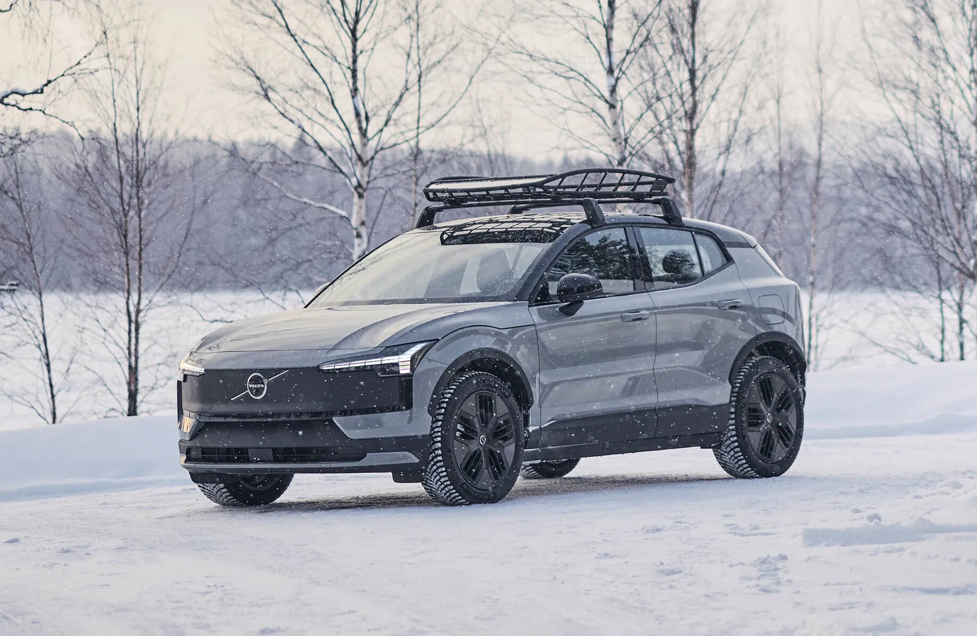 2026 „Volvo Ex30 Cross Country EV“ dirželiai ant sniego batų