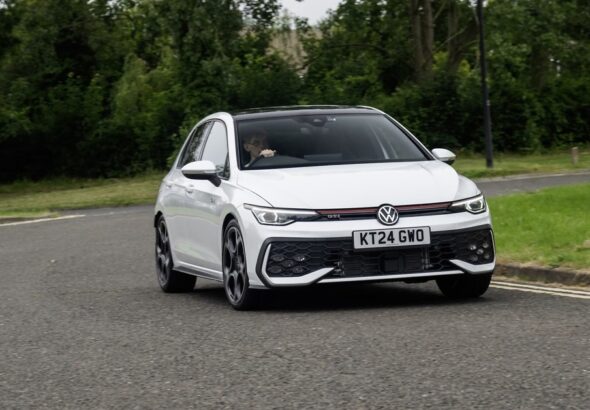 Volkswagen Golf GTI apžvalga – pirmasis važiavimas JK
